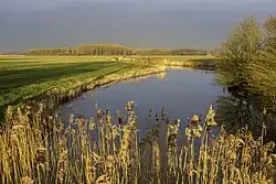 De vaart vanaf de Vlakkeriet in de richting van Leenstertillen gezien