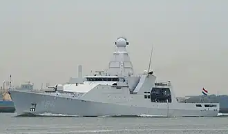 Zr.Ms. Zeeland tijdens de Wereldhavendagen 2014 in Rotterdam