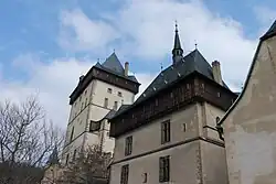 Karlstein met in het midden de Mariatoren