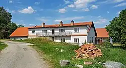 Huis in het dorp (2018)