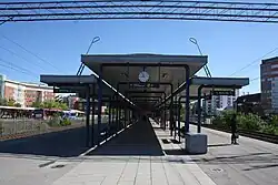 Het perron gezien uit het zuiden.