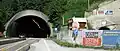 De 1135 m lange Hugenwaldtunnel in de B294 te Waldkirch, kort voor de voltooiing ervan in 1985