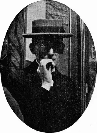 Hugo Ball. Afkomstig uit De Stijl, 8e jaargang, nummer 85/86 (1928): p. 98.