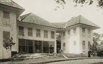 Achterzijde van Huis Groeneveld, circa 1930.