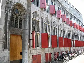 Donkerstraat met Huis Zoudenbalch (rijksmonument)