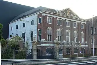 Huis Zwanenburg (Halfweg)