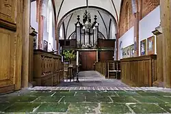 Interieur gezien vanuit het koor