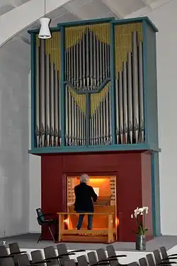 Orgel van Mense Ruiter in de Nieuw Perspectief-kerk in Hardegarijp (1960).