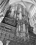 Het orgel van onderen gezien.