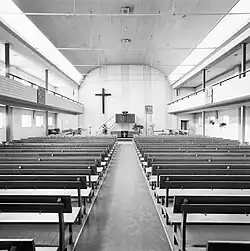 Interieur met preekstoel (1994)