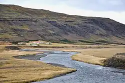 Boerderij Möðruvellir langs de Laxá.