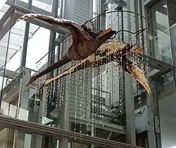 Kunstwerk Regen komt voor de zon (2018). Hangt in CODA Apeldoorn.