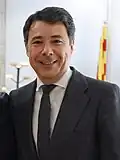 González