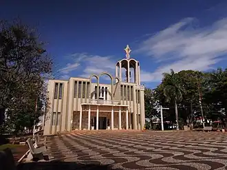 Katholieke kerk Santa Terezinha in Mirante do Paranapanema