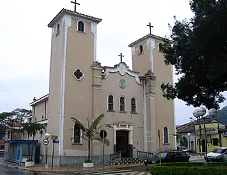 Katholieke kerk Nossa Senhora da Escada e São Benedito in het centrum van Guararema
