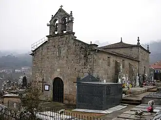 Kerk van San Martiño de Alongos, Toén