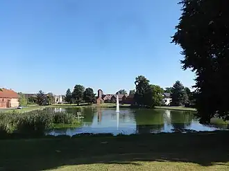 Zicht op de dorpsvijver