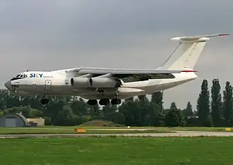 Sky Georgia had een vloot van zes Iljoesjin Il-76 vrachttoestellen: de 4L-SKY in Pardubice