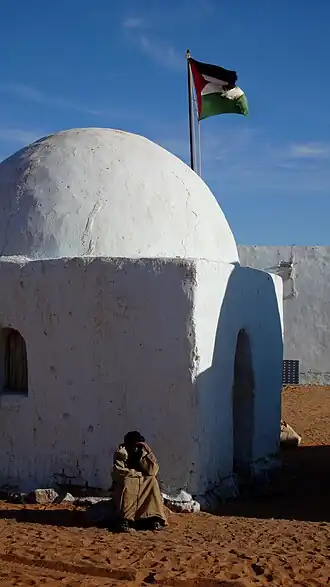 Een huis in een vluchtelingenkamp in Dakhla.