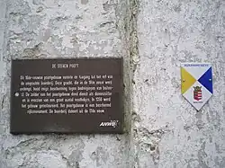 Informatiebord over De Steenen Poort