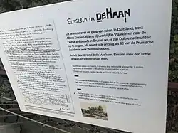 Infobord tijdens wandeling 'In de voetsporen van Einstein'