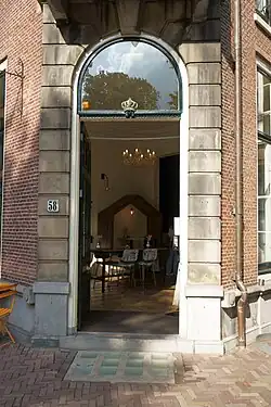 Ingang en interieur Lange Voorhout 58B, v/h 58A, in 2022