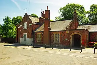 Stationsgebouw uit 1846 (foto 2013)