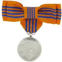 Inhuldigingsmedaille aan strik