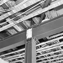 Interieur, detail staalconstructie tijdens restauratie, 1985