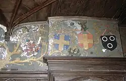 Detail geschilderde wapenschilden