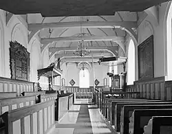 Interieur met preekstoel (1982)