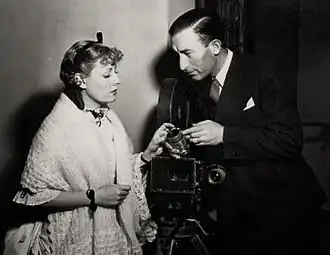 Irene Dunne en John Mescall in Show Boat