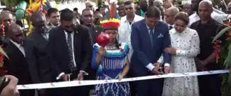 Presidenten Ali (Guyana) en Santokhi (Suriname) tijdens de officiële opening van SEOGS 2022