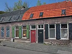 Stuiverstraat, deze huisjes zijn inmiddels afgebroken.