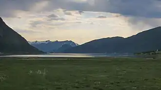 De Isfjord gezien vanaf de monding van de Isa