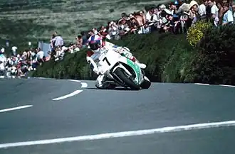 Nick Jefferies bij Creg-ny-Baa (eiland Man) onderweg naar vierde plaats in de Formula One TT van 1992