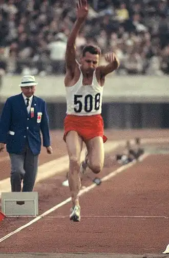 Józef Szmidt in actie tijdens de OS van 1964.