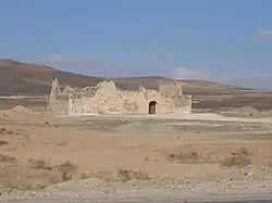 Ruïne van de militaire vesting voor het station Anese.