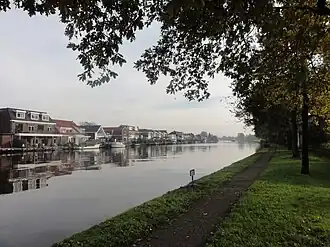 Oude Rijn met jaagpad, nu fietspad, bij Koudekerk