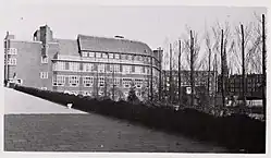 In 1938 is er nog geen brug/doorbraak te zien