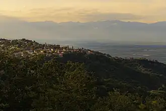 Signagi kijkt uit over Alazani-vallei