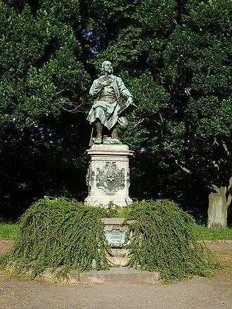 Standbeeld van Jakob Böhme, een filosoof, theoloog en mysticus te vinden in het Park des Friedens