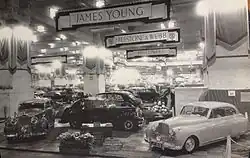 Stand van James Young op het Autosalon van Londen in 1948