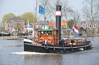 De JAN DE STERKE op het Merwedekanaal bij Meerkerk