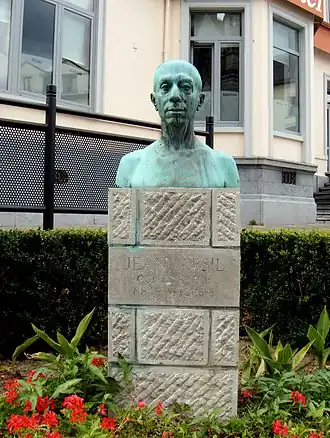 Buste van Jean Absil in Bon-Secours inscriptie op de sokkel: JEAN ABSIL COMPOSITEUR NE LE 24.10.1893