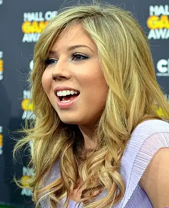 Jennette McCurdy bij de Hall of Game Awards 2012