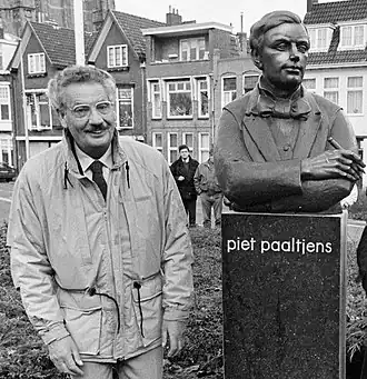 Popma bij de onthulling van het beeld van Piet Paaltjens (1986)
