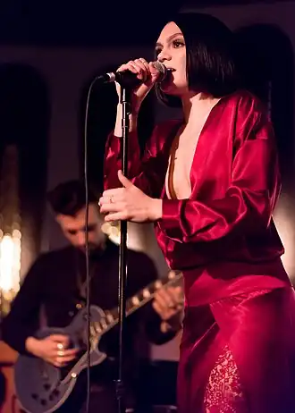 Jessie J in Los Angeles (december 2017)