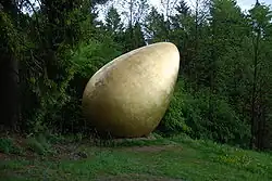 Was war zuerst? (2007), Waldskulpturenweg - Wittgenstein - Sauerland