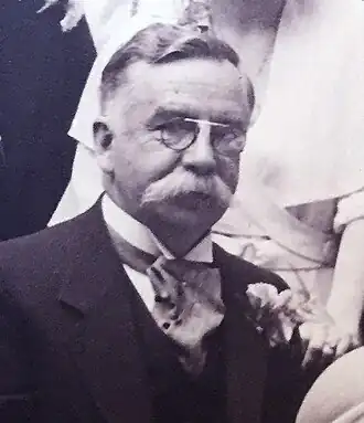 J.H. Telders in 1933 tijdens een huwelijk van een van zijn kinderen. Foto door Franz Ziegler.